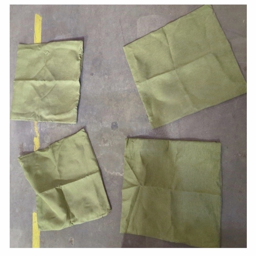 Waterproof Green Fabric pillows outdoors - Picture 6 of 6